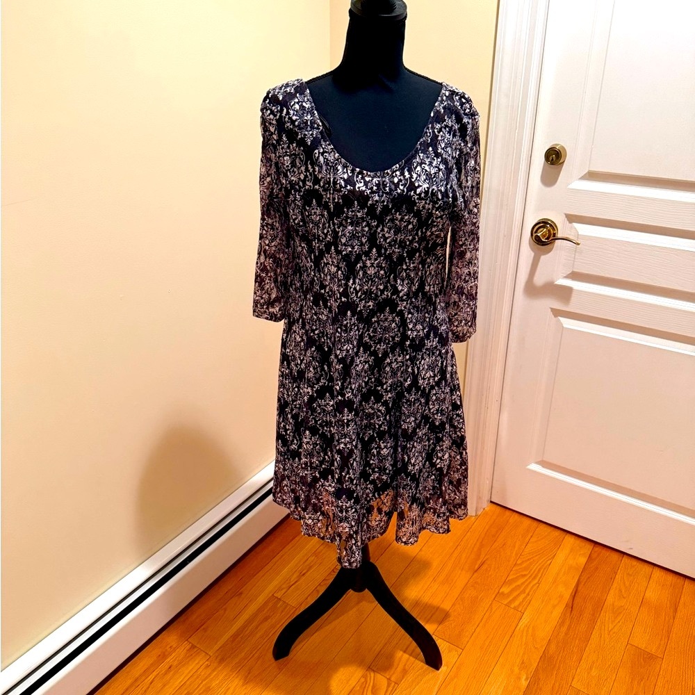 Stellah Black and White Scoop Neck Sundress
